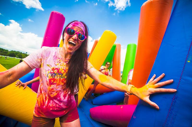 Color Obstacle Rush Lyon team building hippodrome