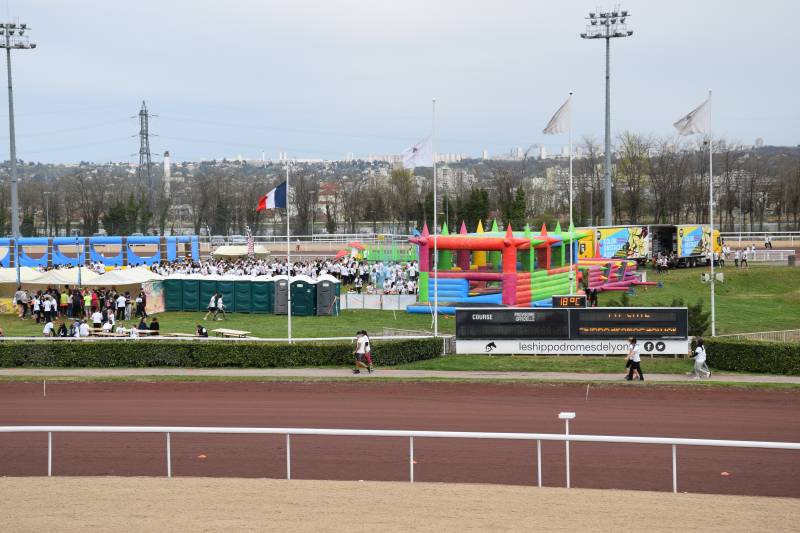 manifestation sportive sur l'hippodrome de La Soie