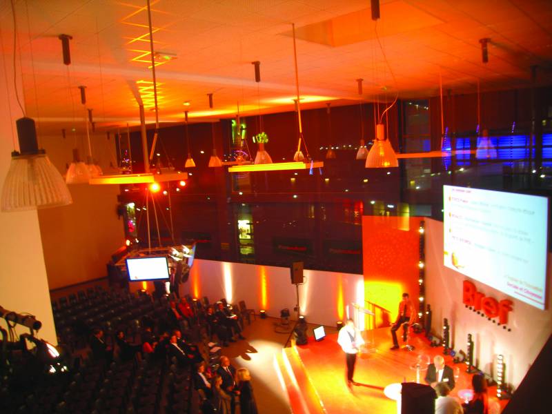 salle pour plénière 300 personnes à Villeurbanne