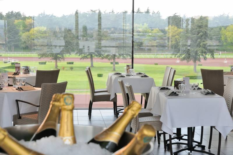 restaurant panoramique hippodrome de parilly